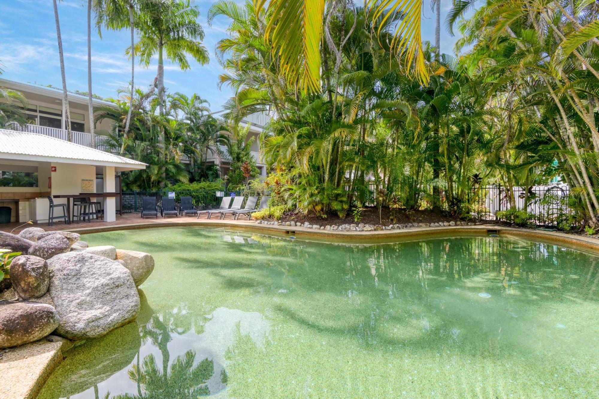 Ocean Palms Apartments Port Douglas Exterior foto